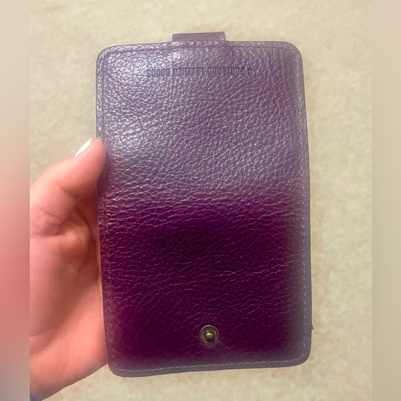 Portland Leather Premium Plum Small Bifold Wallet - Picture 3 of 7